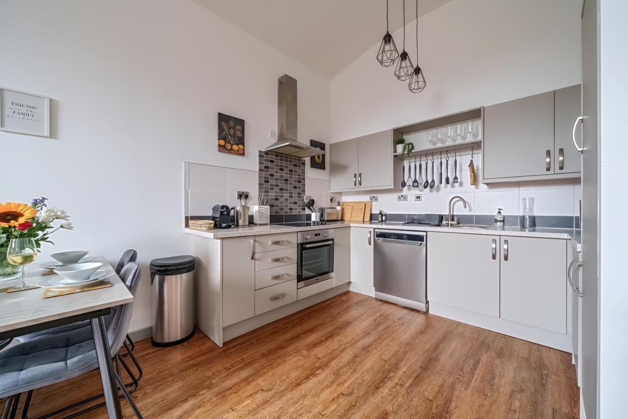 County House Escape - Courtyard & Free Parking Apartment York